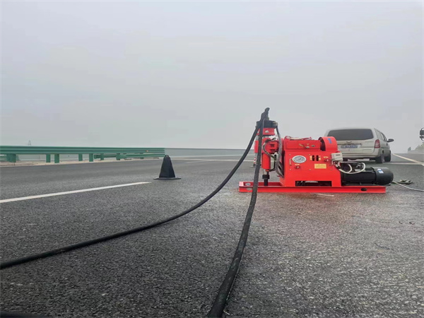 宜章马路路基路面开裂下沉注浆加固灌浆